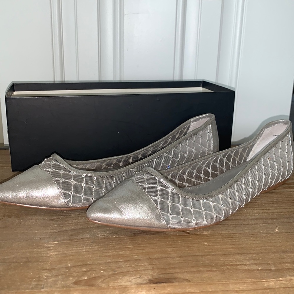 adrianna papell silver flats